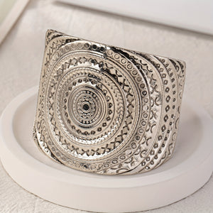 Stylish Bohemian Style Patterned Metal Open Bracelet