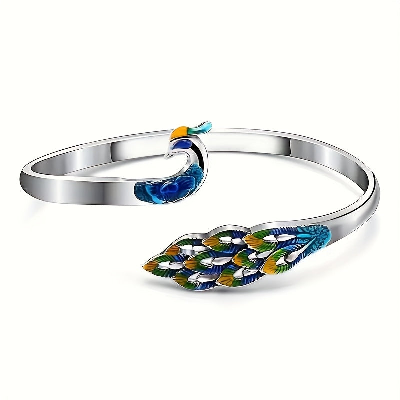 Stylish Hollow Bracelet Featuring a Silvery Phoenix Design, Crafted from Ethnic Retro Thai Silvery